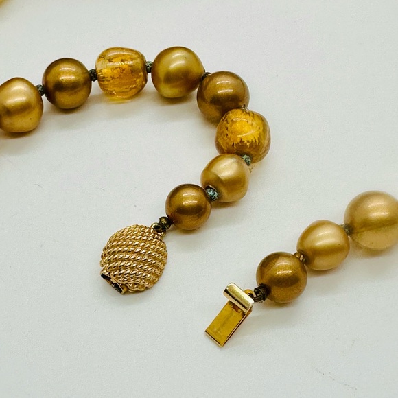 Vintage MARVELLA Gold Glass Bead Necklace - Picture 16 of 17